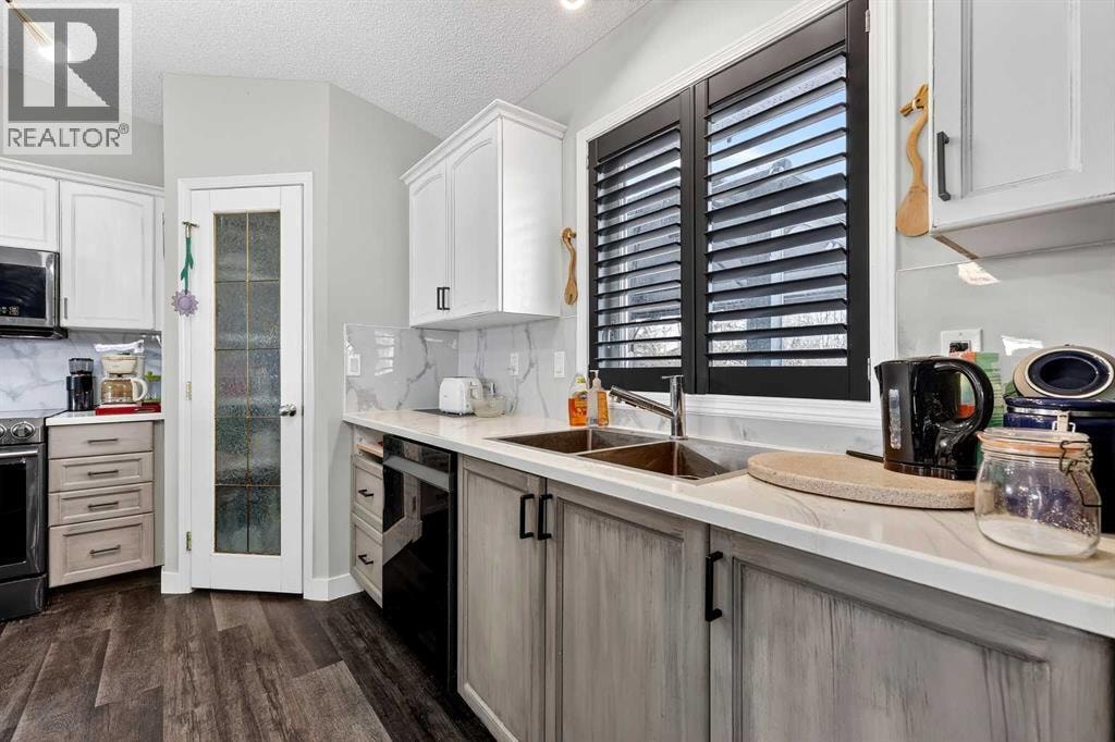 270092 Glenmore Trail — photo 23