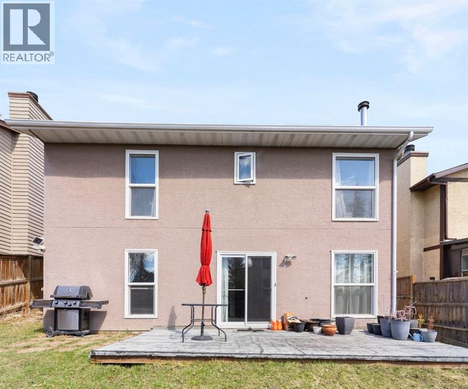 8 Hawkfield Crescent NW — photo 33