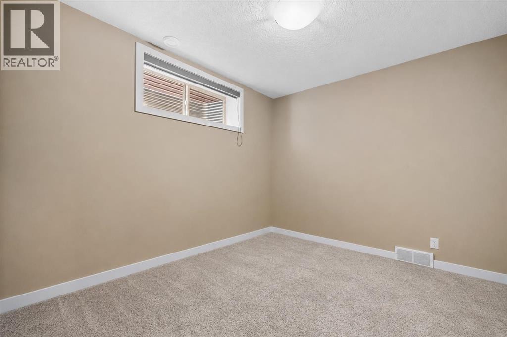 63 Cortina Villas SW — photo 38