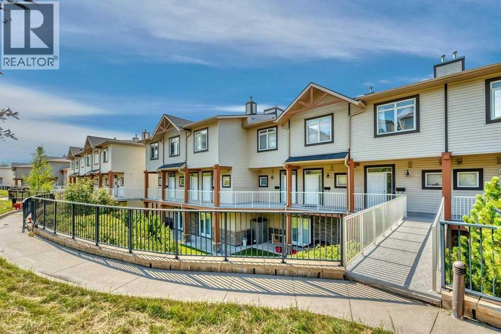 13, 148 Rockyledge View NW — photo 4