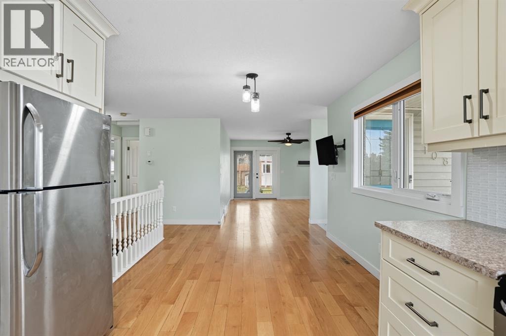 108 Falchurch Crescent NE — photo 9