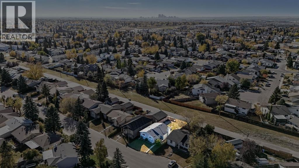108 Falchurch Crescent NE — photo 35