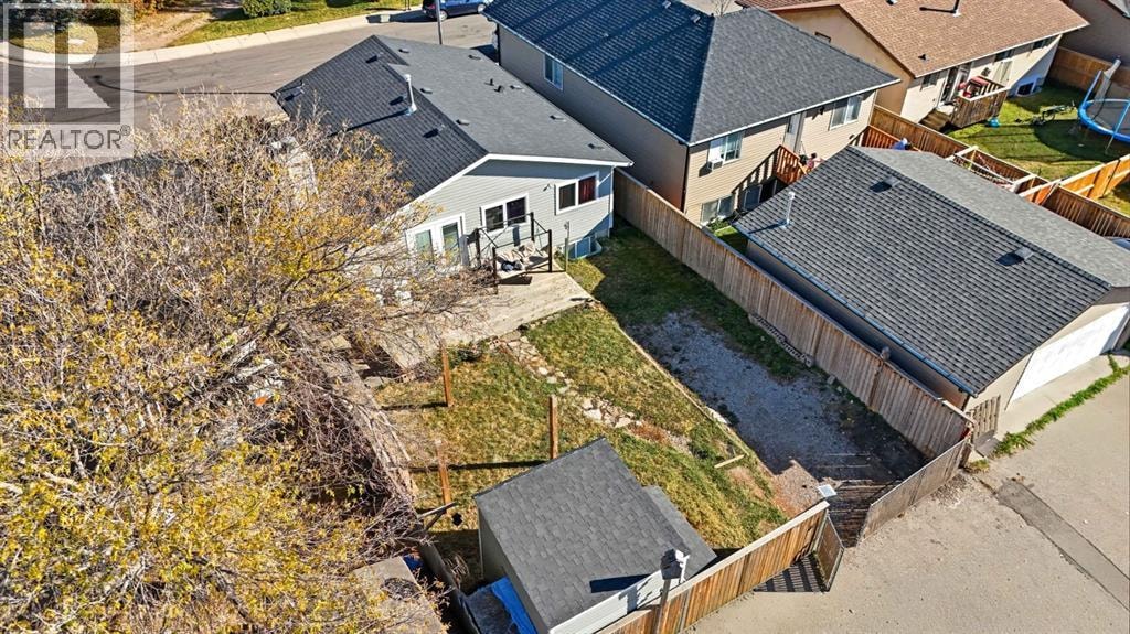 108 Falchurch Crescent NE — photo 5