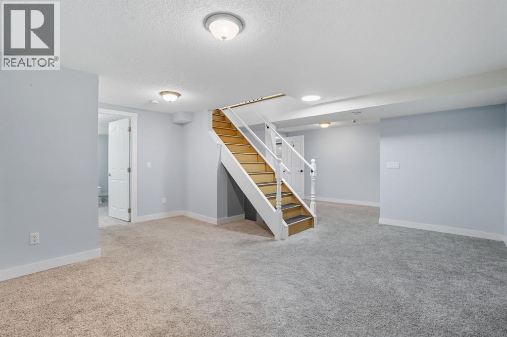 108 Falchurch Crescent NE — photo 23