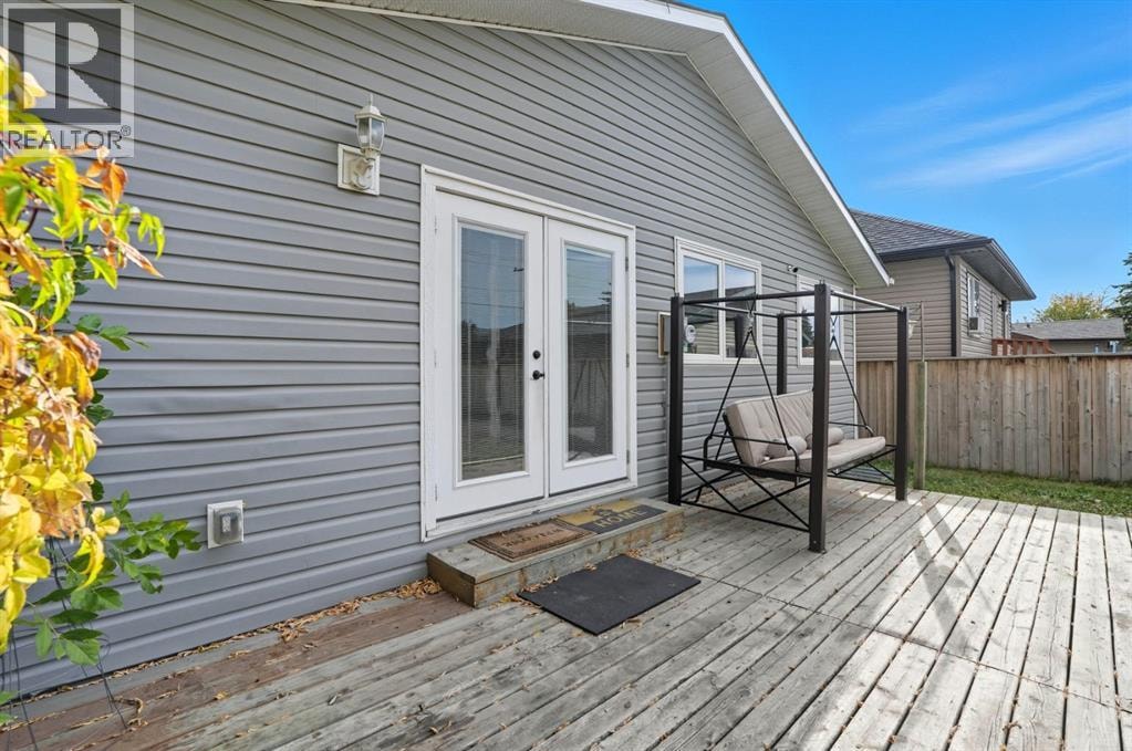 108 Falchurch Crescent NE — photo 31