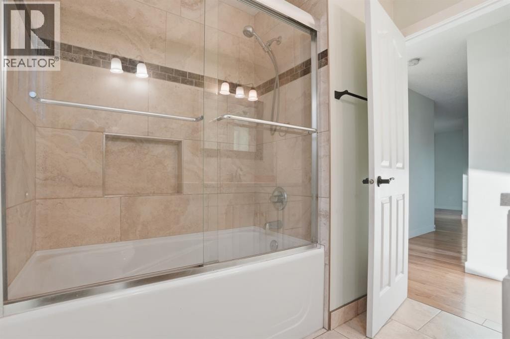 108 Falchurch Crescent NE — photo 18