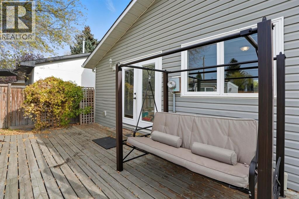 108 Falchurch Crescent NE — photo 30