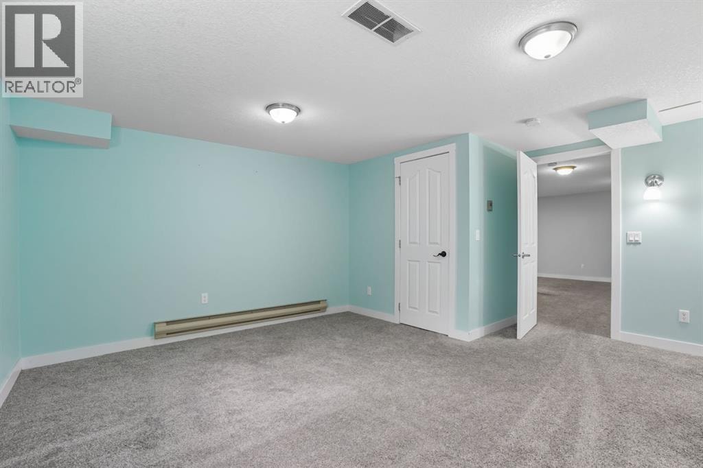 108 Falchurch Crescent NE — photo 25