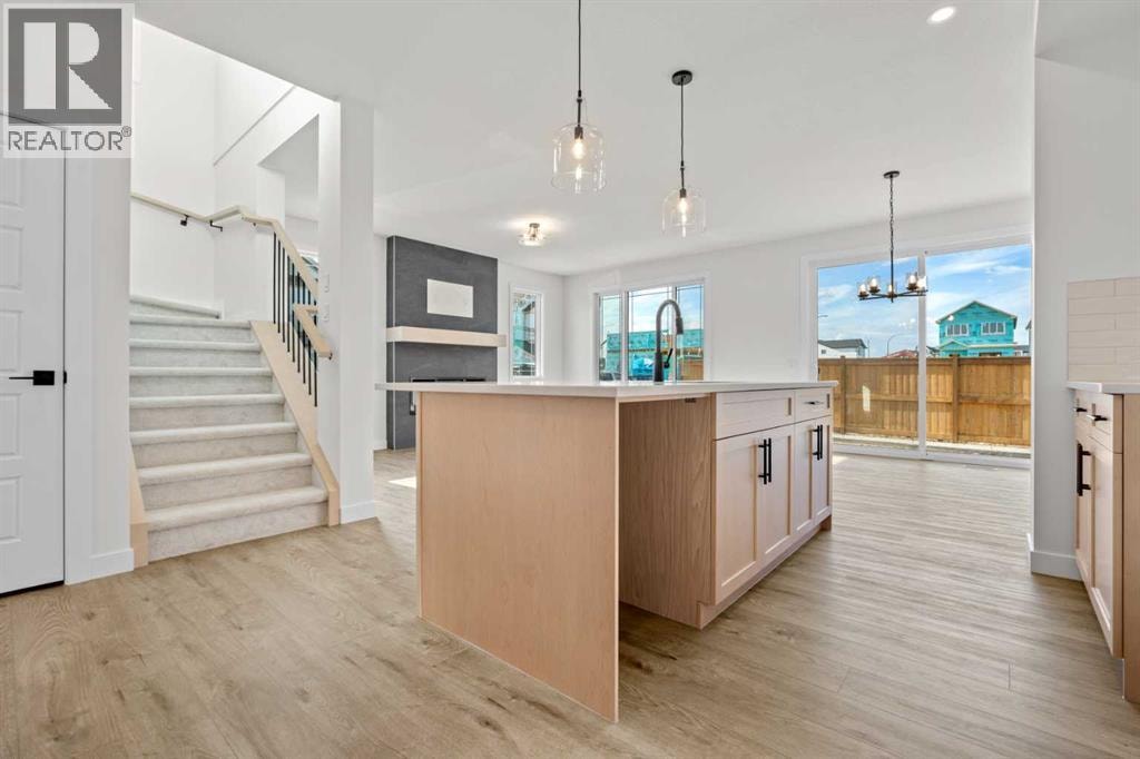 571 Buffaloberry Manor SE — photo 11