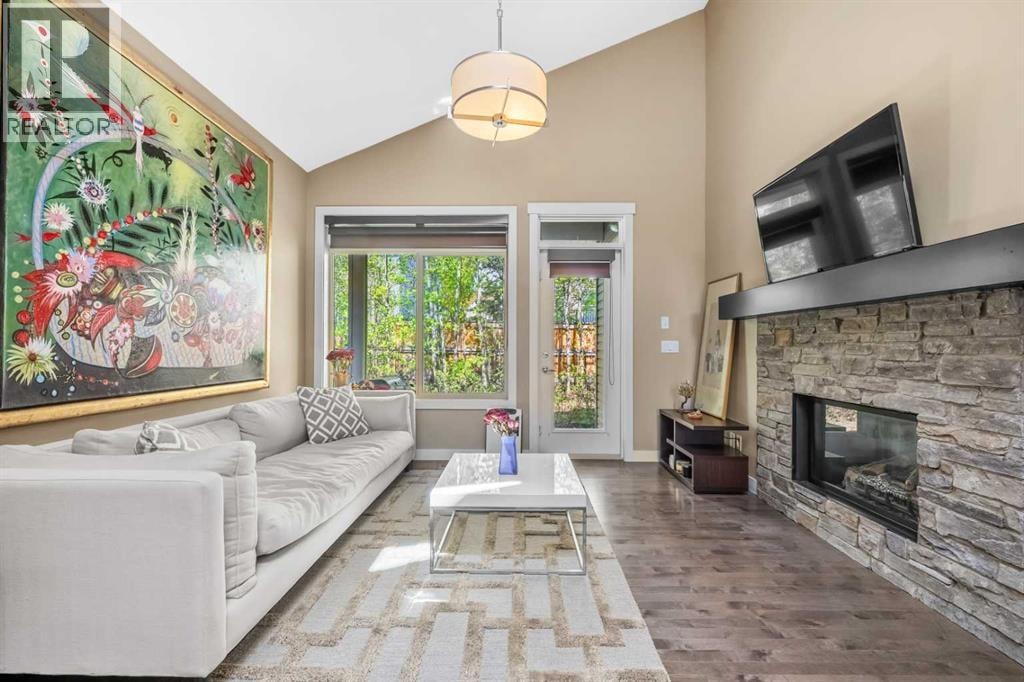 63 Cortina Villas SW — photo 3