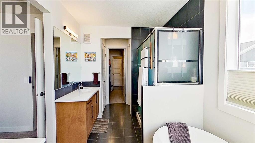 163 Sundown Crescent — photo 26