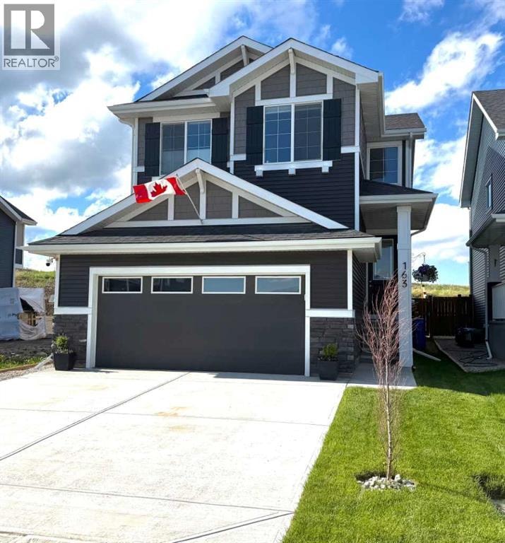 163 Sundown Crescent — photo 2