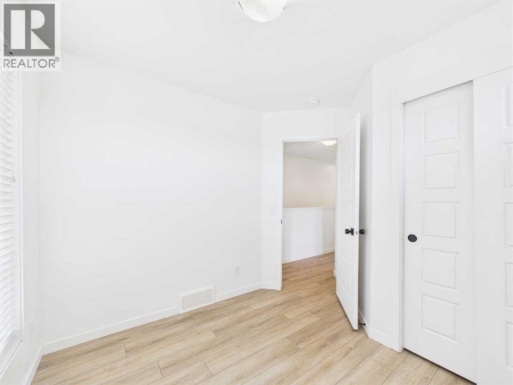 2480 210 Avenue SE — photo 31