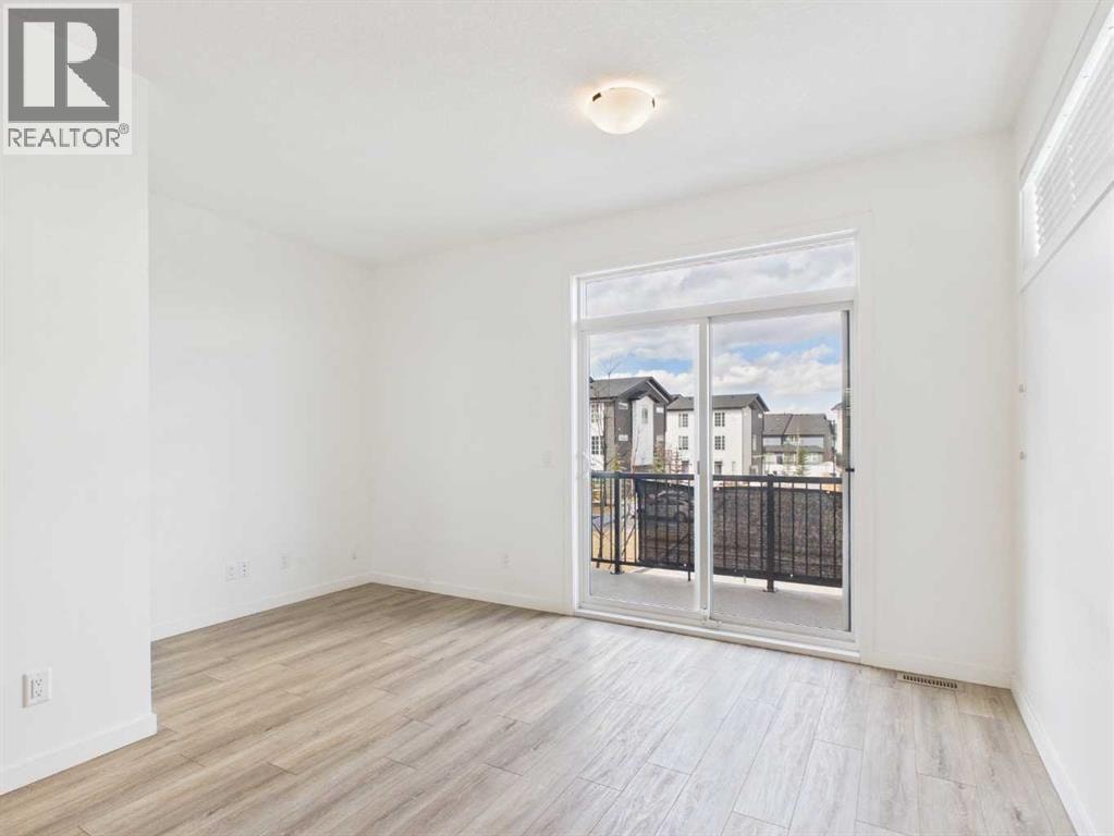 2480 210 Avenue SE — photo 17