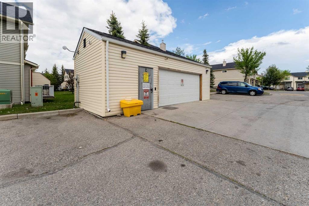 2102, 111 Tarawood Lane NE — photo 41