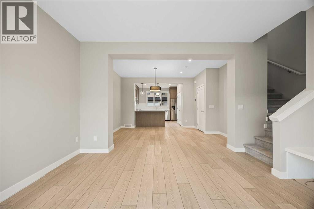 536 Chelsea Gardens — photo 8