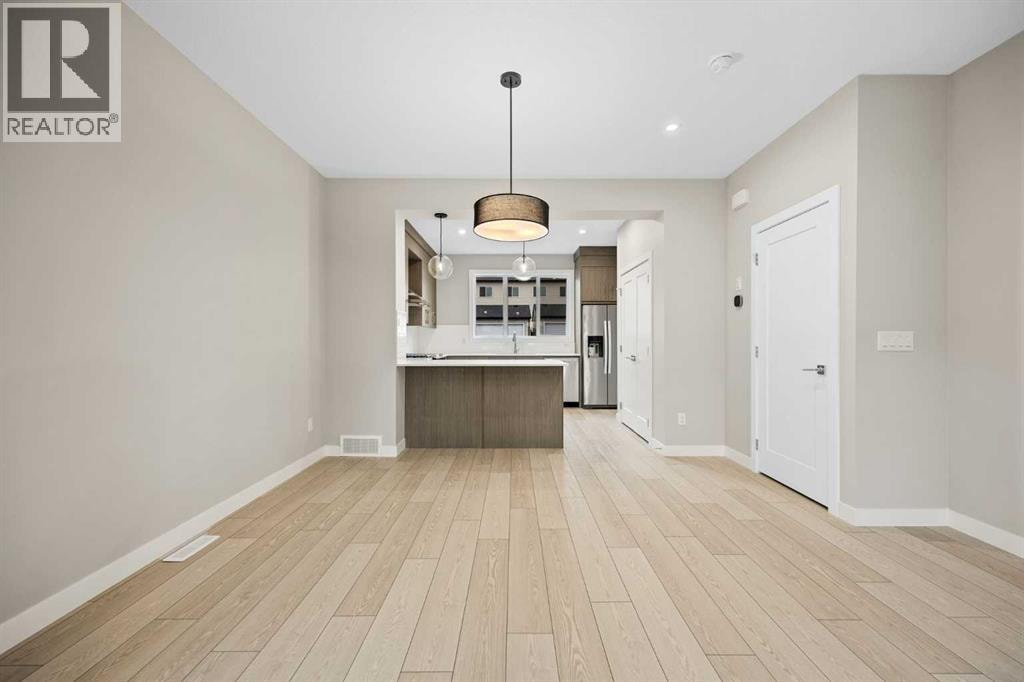 536 Chelsea Gardens — photo 9