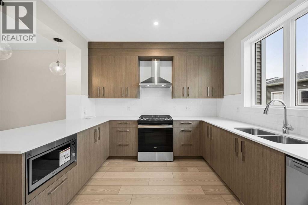 536 Chelsea Gardens — photo 18
