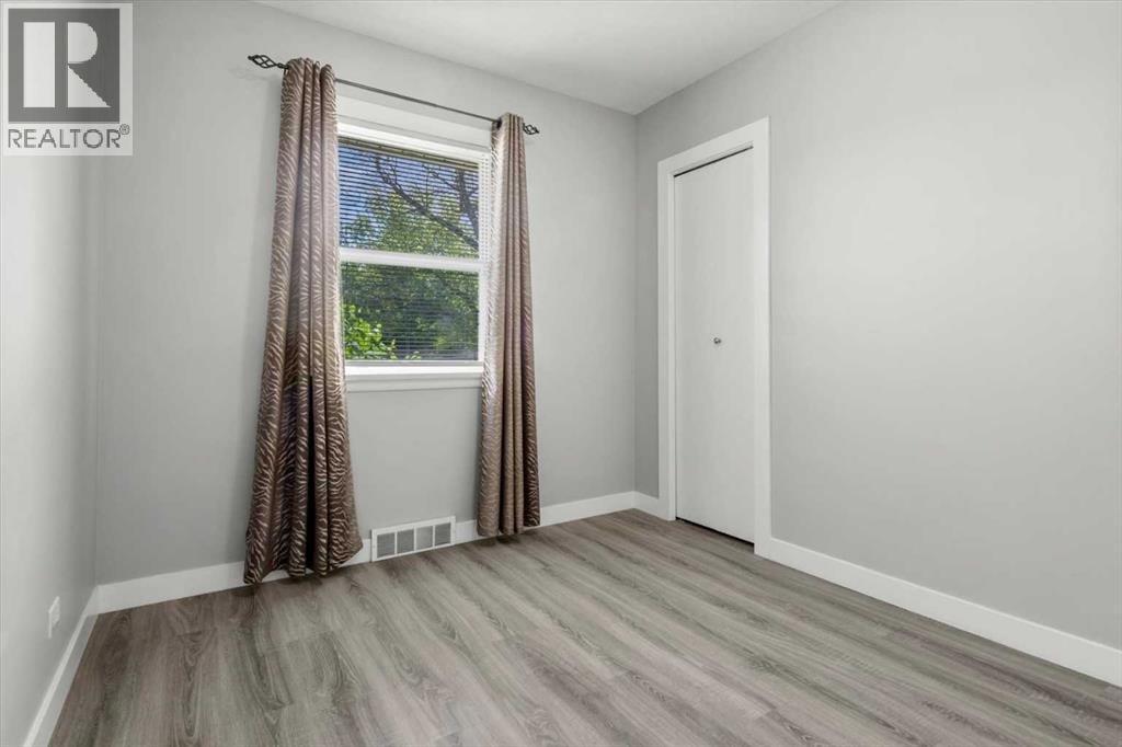 1615 22A Street NW — photo 12