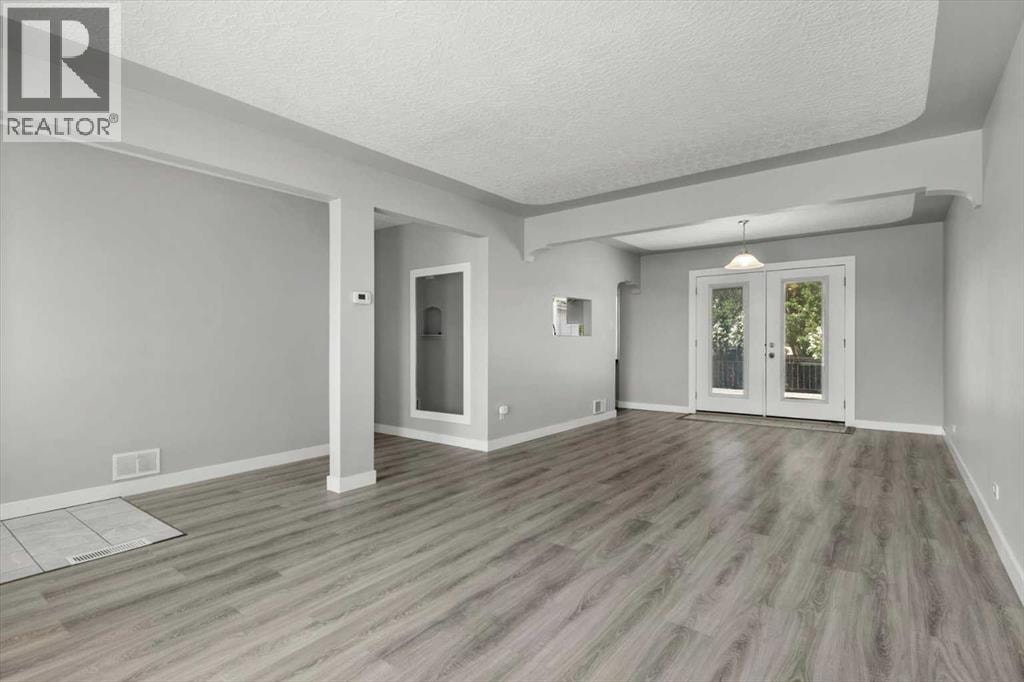 1615 22A Street NW — photo 3