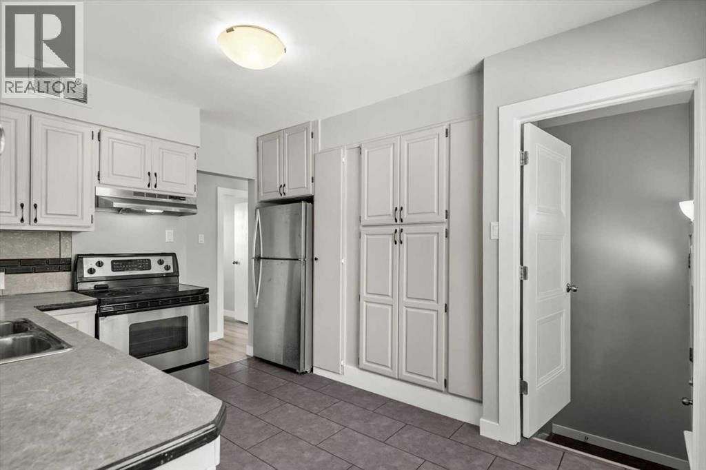 1615 22A Street NW — photo 7