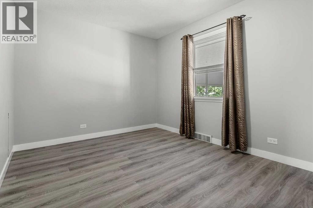1615 22A Street NW — photo 17