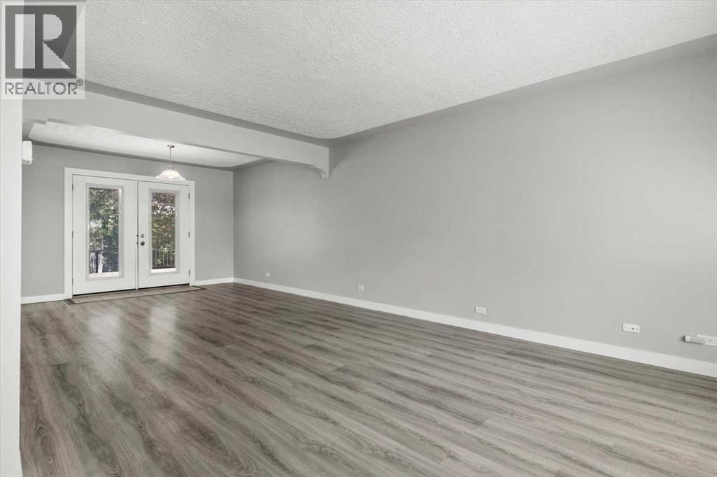 1615 22A Street NW — photo 2