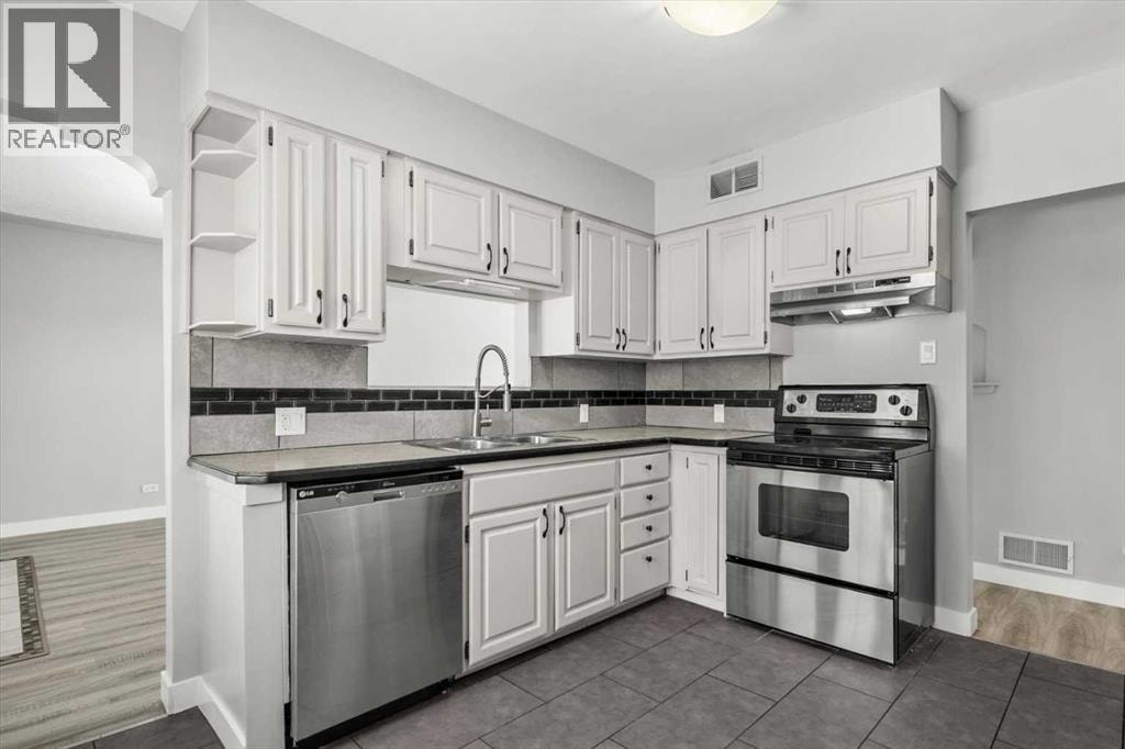 1615 22A Street NW — photo 8
