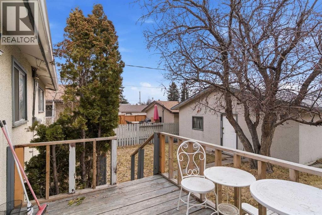 3811 14 Avenue NE — photo 27