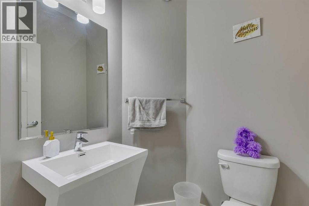 659 Evanston Manor NW — photo 19