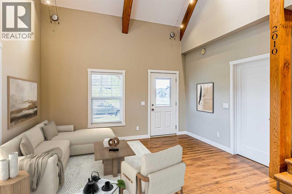 201 Cottageclub Crescent — photo 3