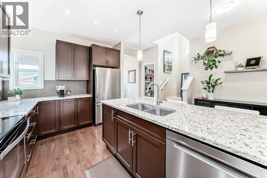 199 River Heights Green — photo 15