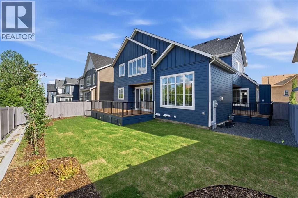 378 Bessborough Drive SW — photo 44