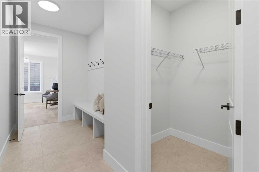 378 Bessborough Drive SW — photo 23