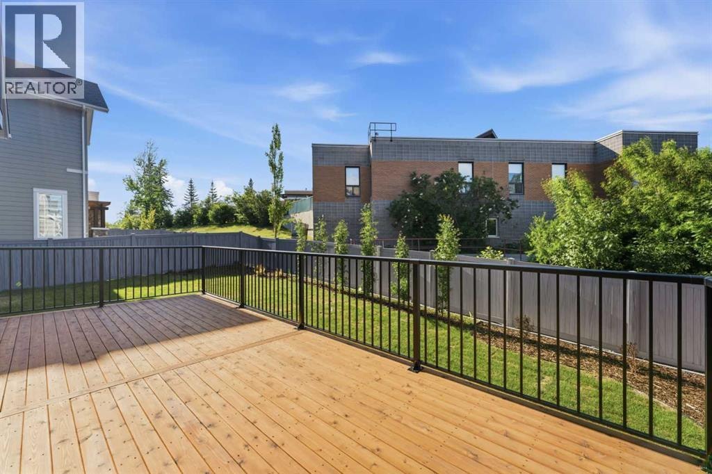 378 Bessborough Drive SW — photo 42