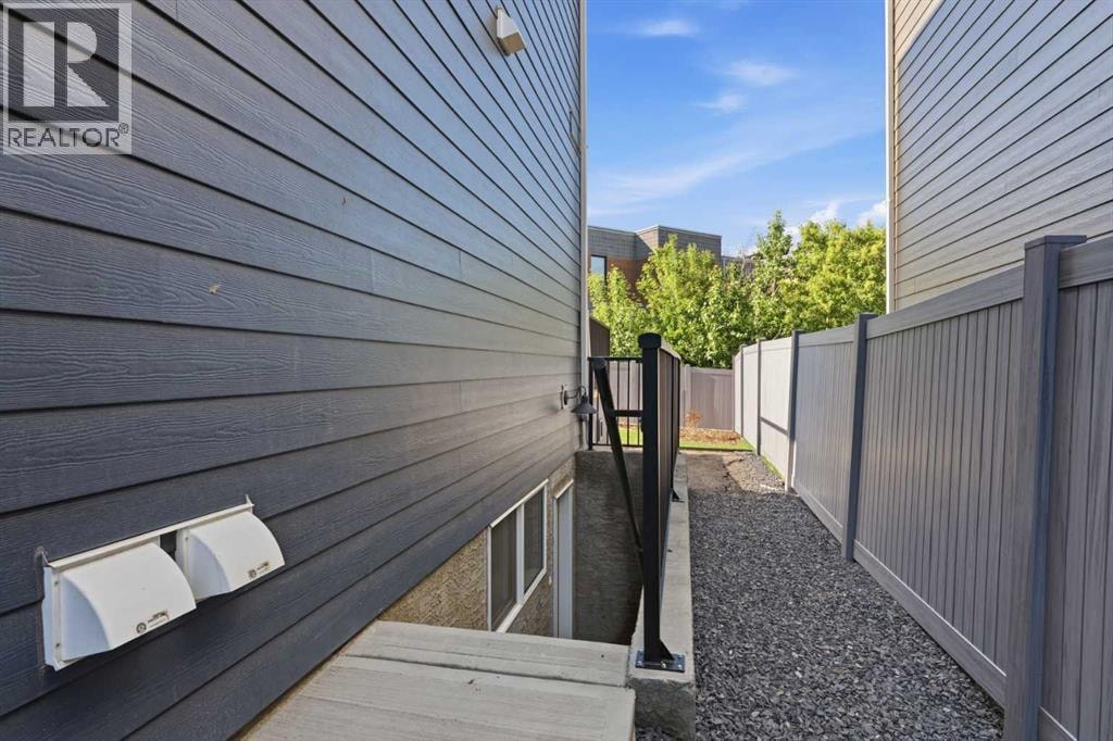 378 Bessborough Drive SW — photo 38