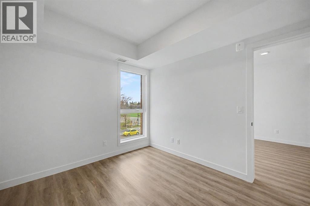 205, 3107 Warren Street — photo 18
