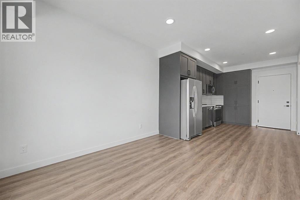 205, 3107 Warren Street — photo 7
