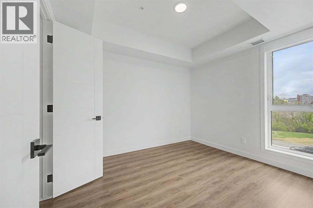 205, 3107 Warren Street — photo 15