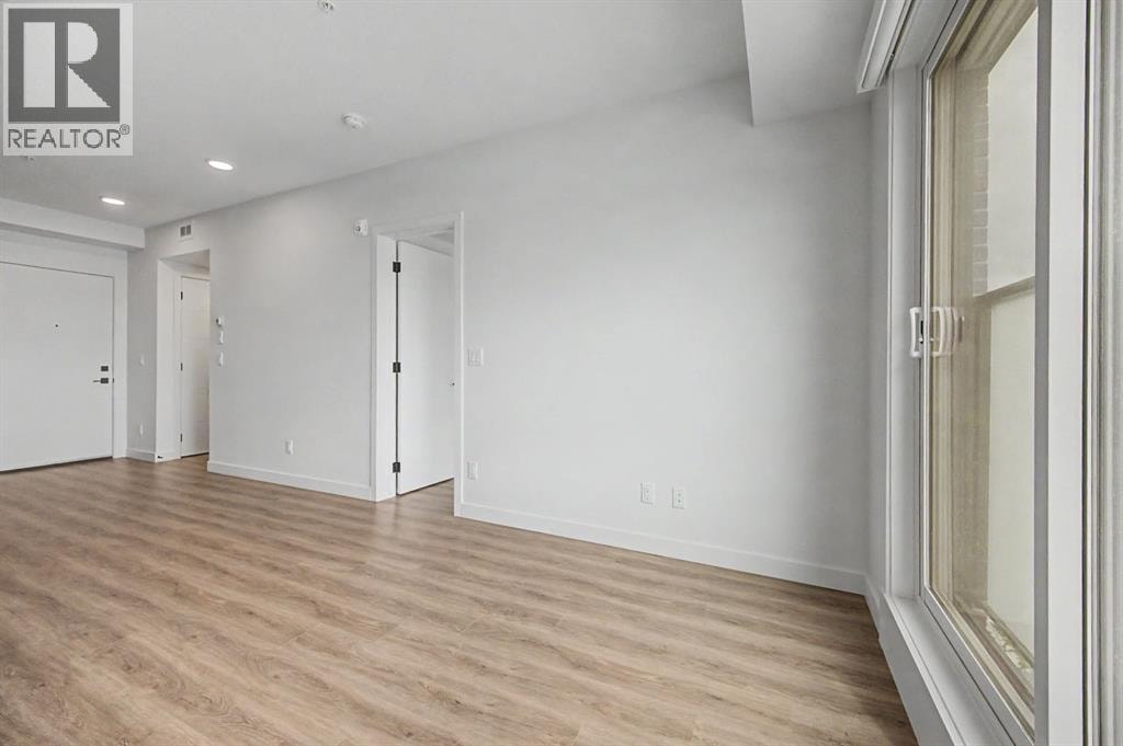 205, 3107 Warren Street — photo 9