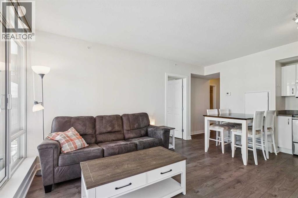 1007, 10 Brentwood Common NW — photo 6