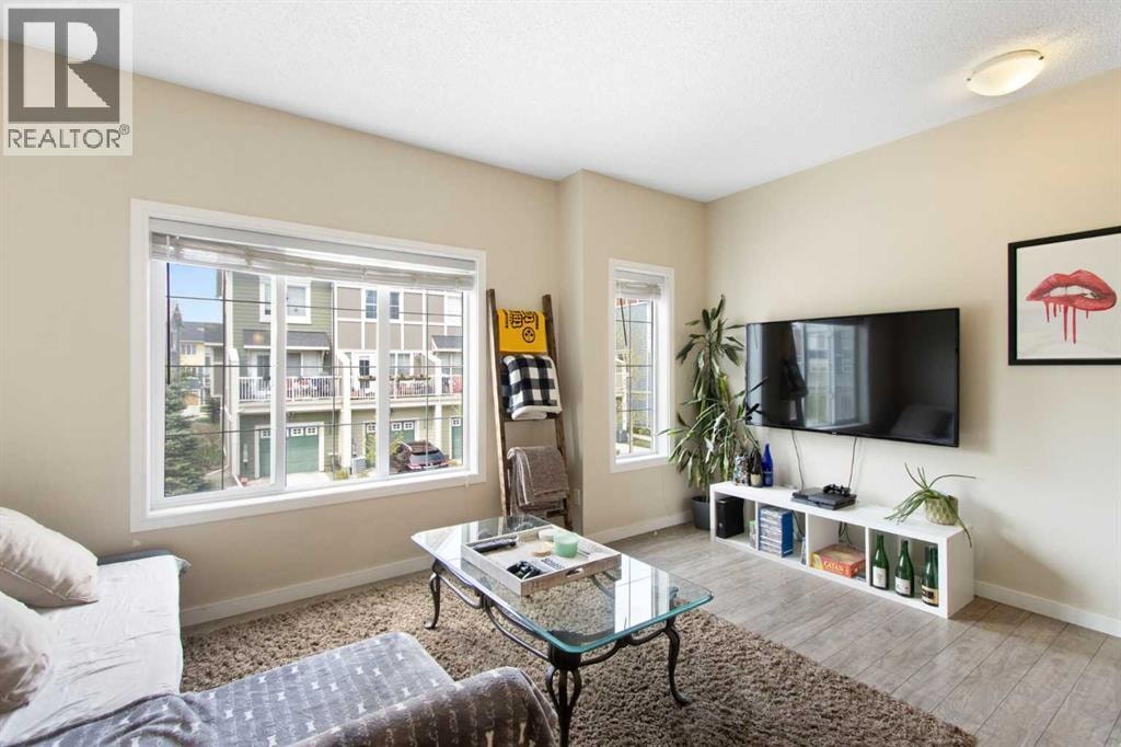 215 Marquis Lane SE — photo 17