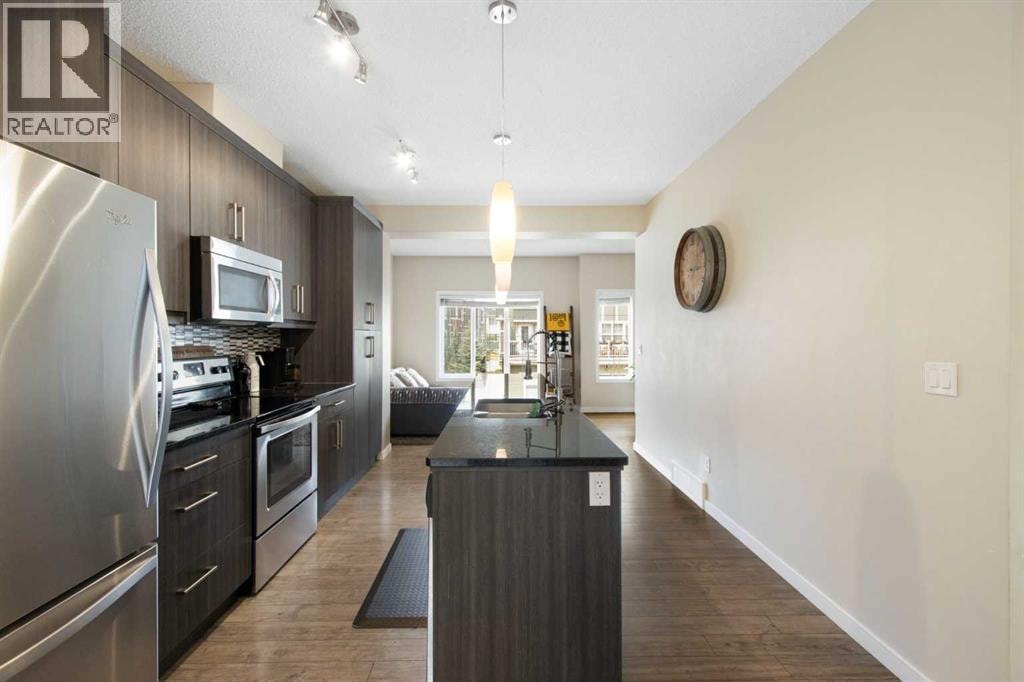 215 Marquis Lane SE — photo 6