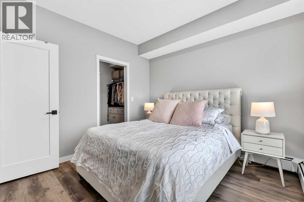 401, 150 Shawnee Square SW — photo 16