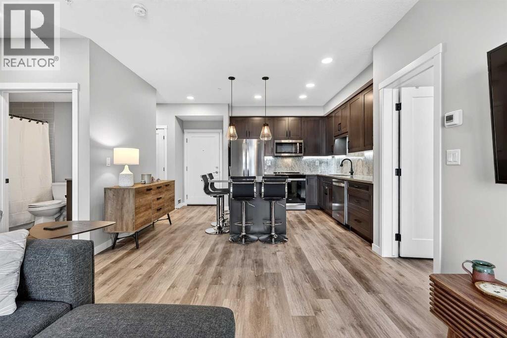 401, 150 Shawnee Square SW — photo 12