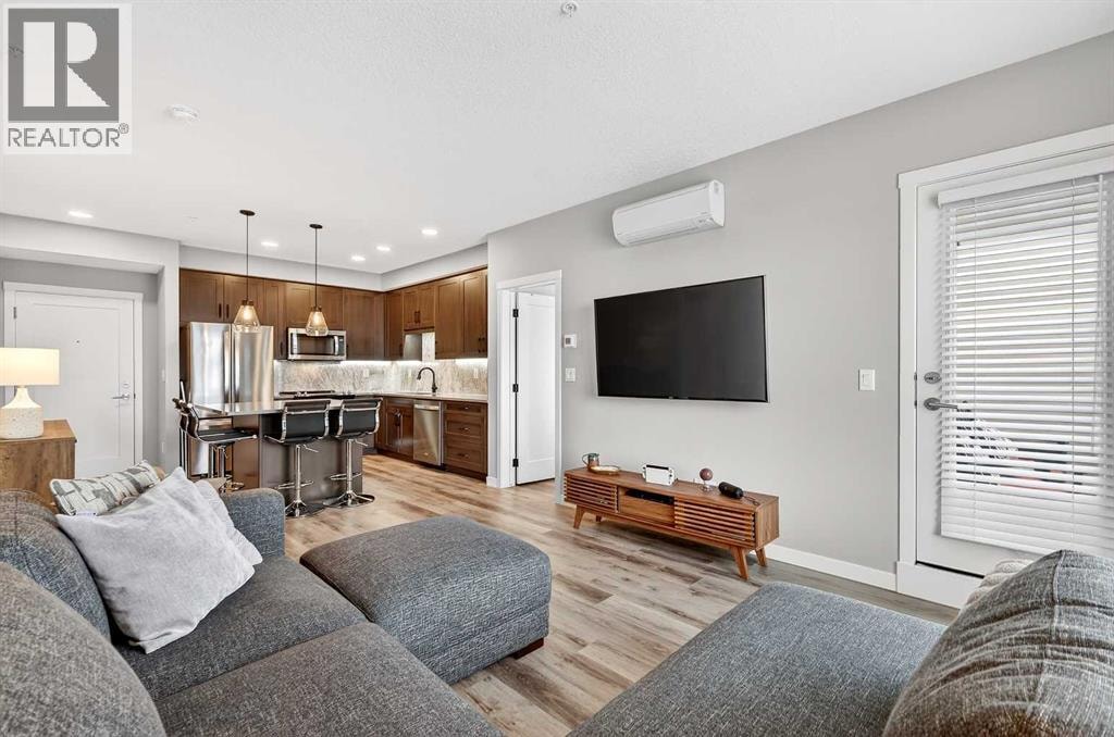 401, 150 Shawnee Square SW — photo 14