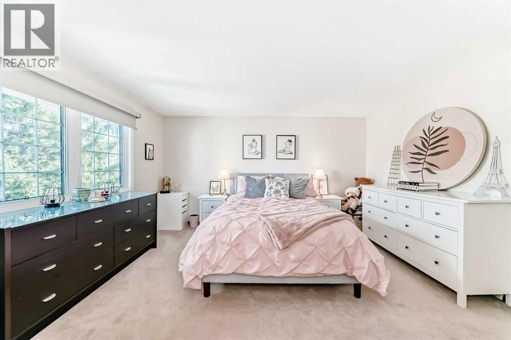 374 Point Mckay Gardens NW — photo 24