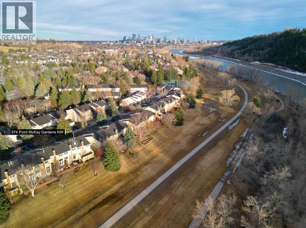 374 Point Mckay Gardens NW — photo 40
