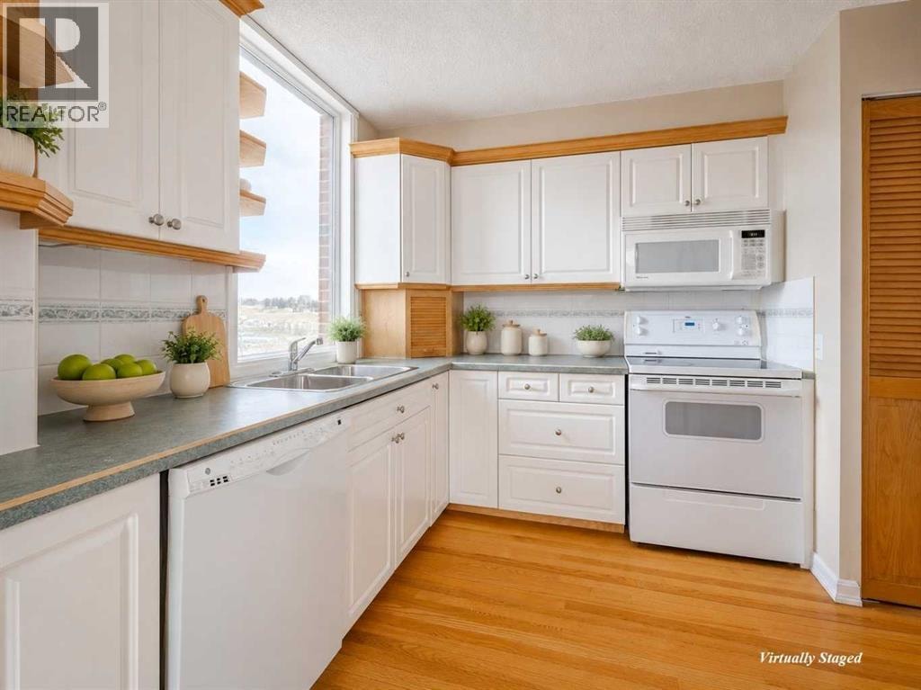1002, 145 Point Drive NW — photo 8