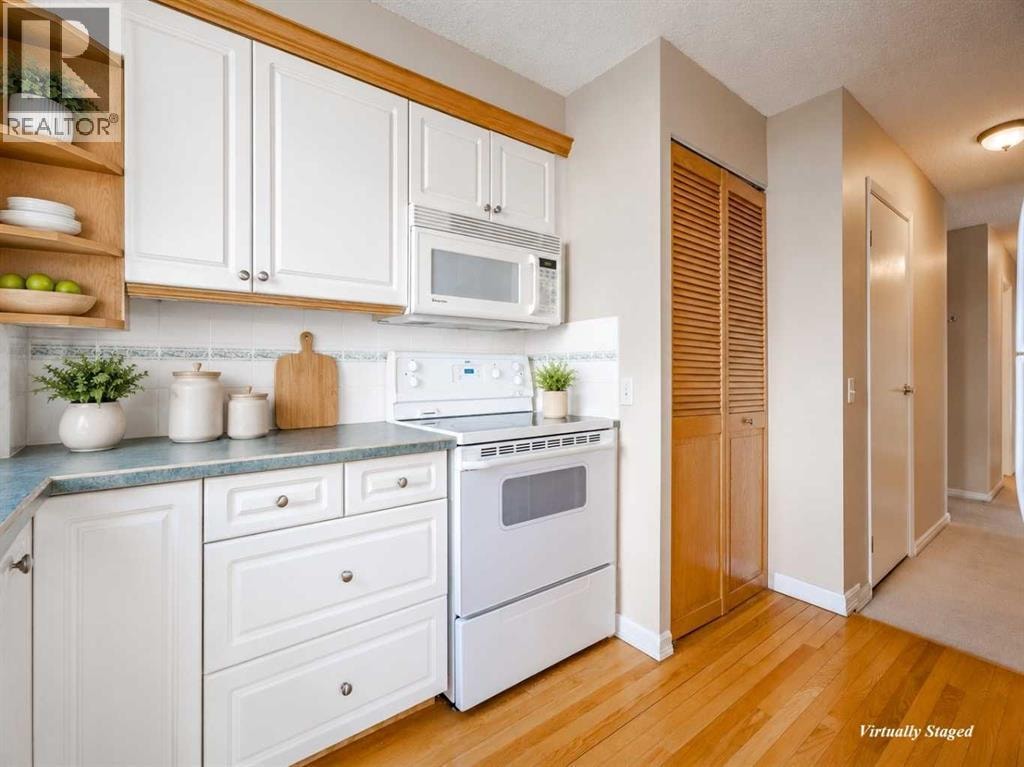 1002, 145 Point Drive NW — photo 9